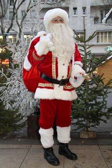 Fourniture de costume Père Noël de Luxe en location à Lyon